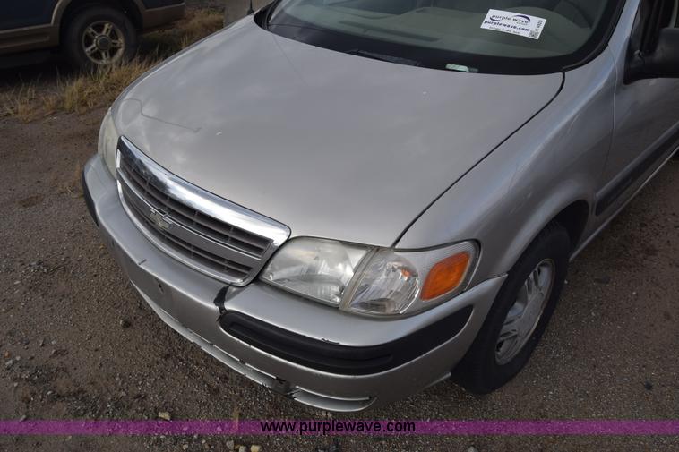 image for item K4928 2004 Chevrolet Venture van