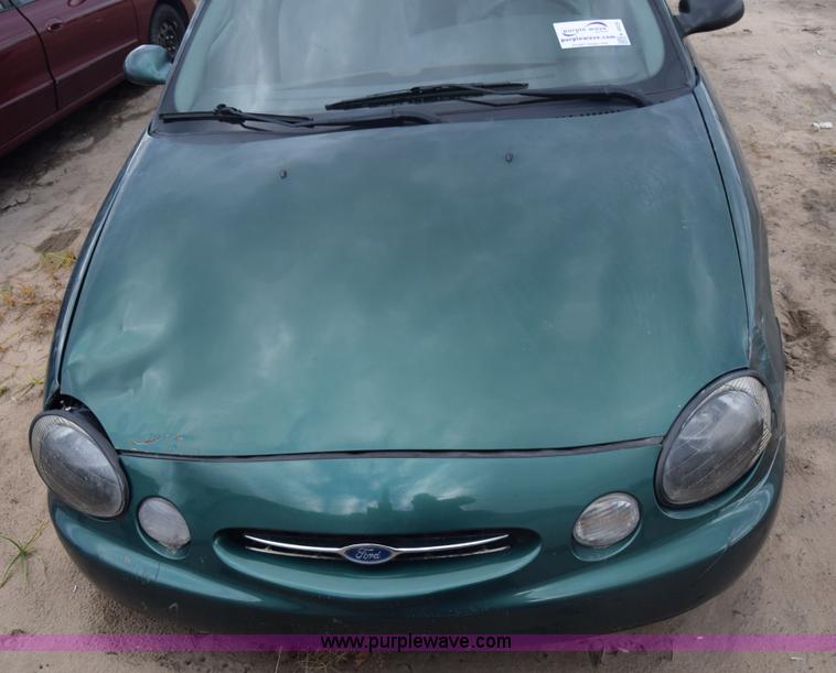 image for item K4929 1999 Ford Taurus SE