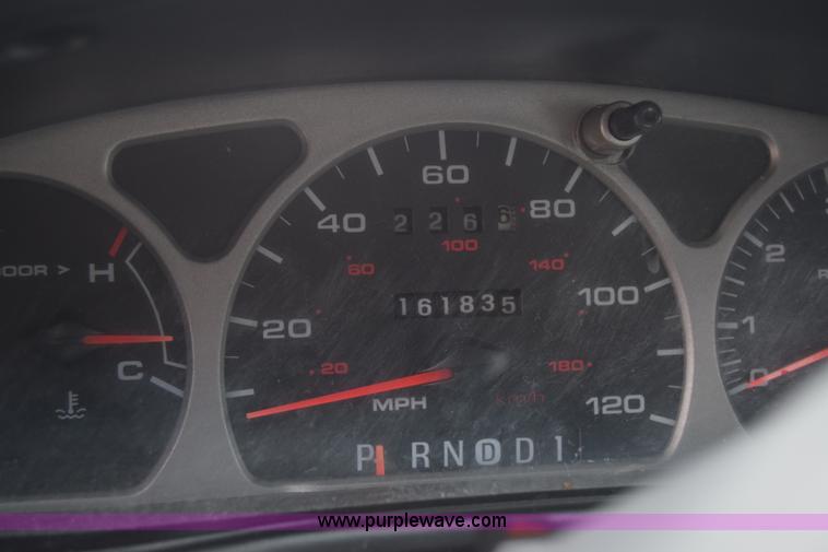 image for item K4929 1999 Ford Taurus SE