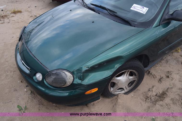 image for item K4929 1999 Ford Taurus SE