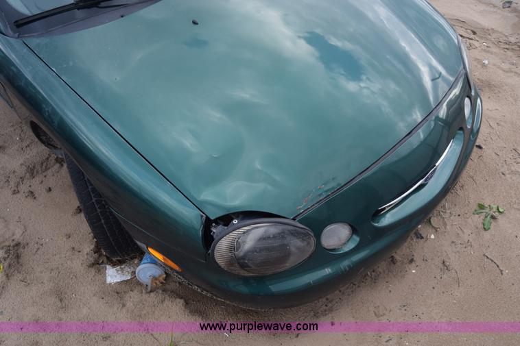 image for item K4929 1999 Ford Taurus SE