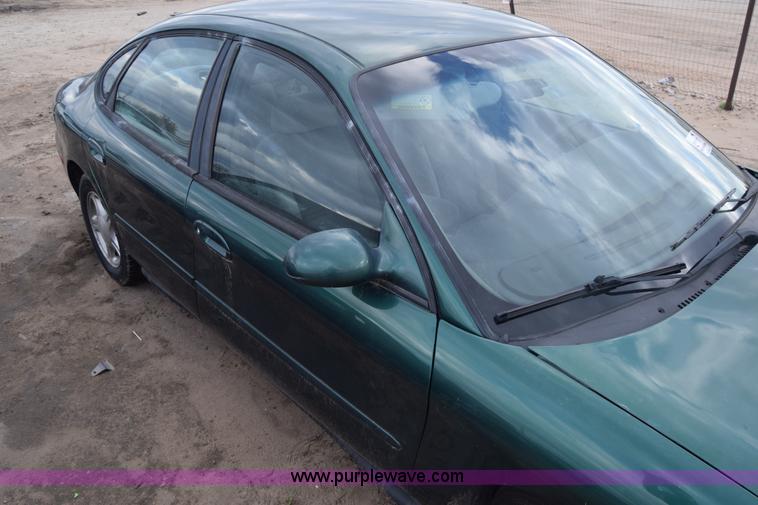 image for item K4929 1999 Ford Taurus SE