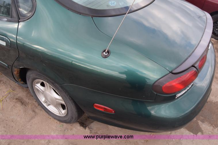 image for item K4929 1999 Ford Taurus SE