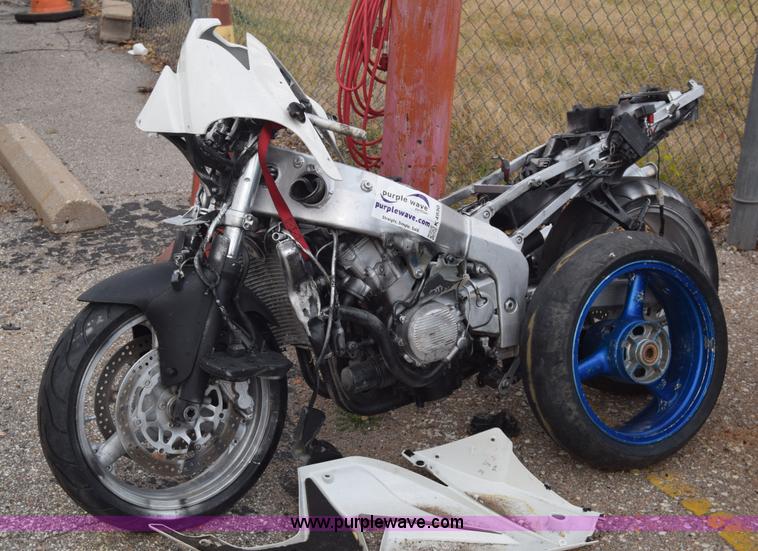 image for item K4930 2005 Kawasaki ZX600-J motorcycle