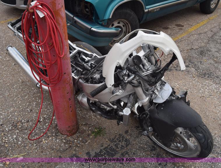 image for item K4930 2005 Kawasaki ZX600-J motorcycle