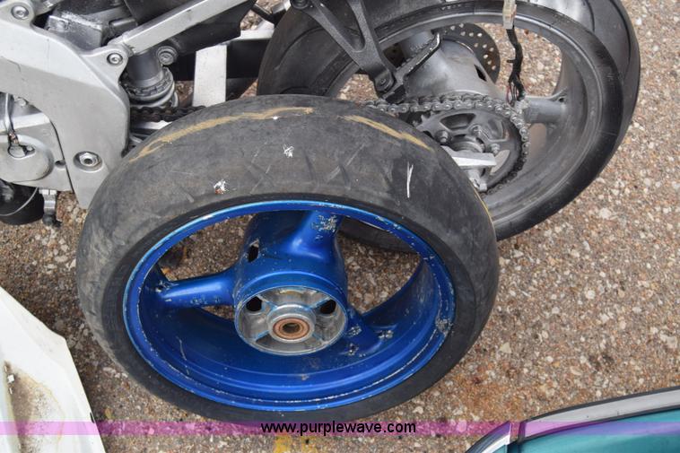 image for item K4930 2005 Kawasaki ZX600-J motorcycle