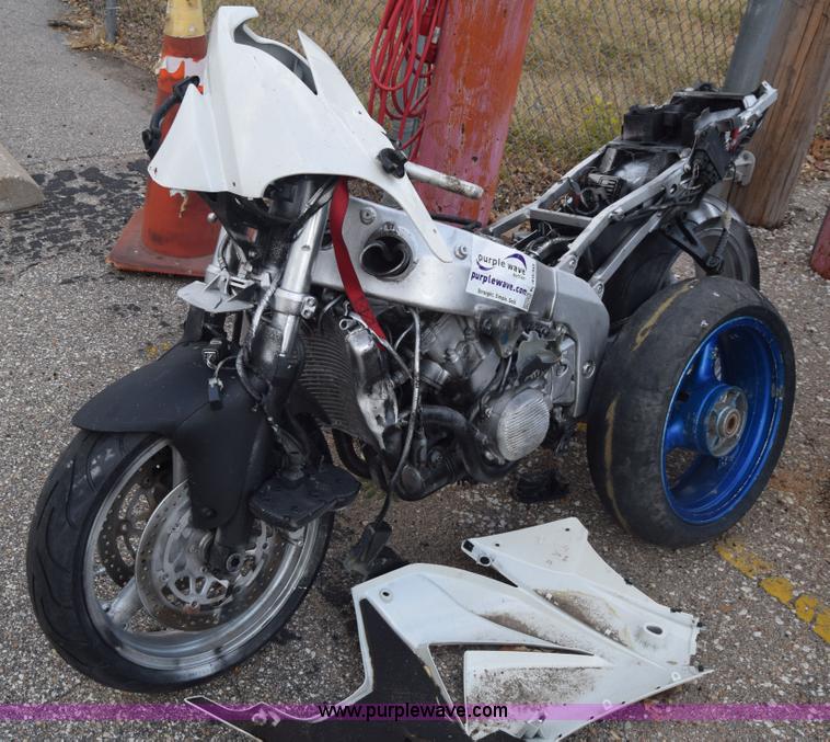 image for item K4930 2005 Kawasaki ZX600-J motorcycle