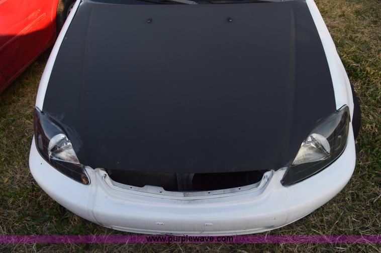 image for item K4932 1998 Honda Civic DX