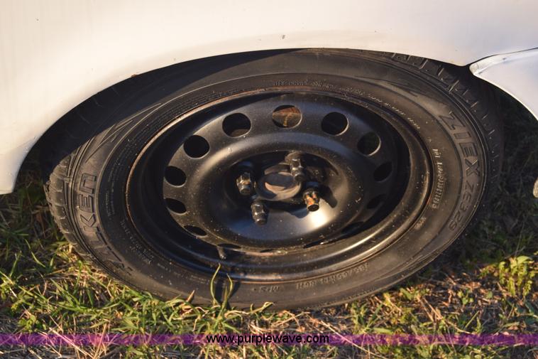 image for item K4932 1998 Honda Civic DX