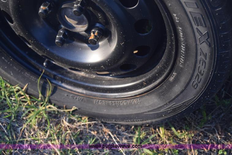 image for item K4932 1998 Honda Civic DX