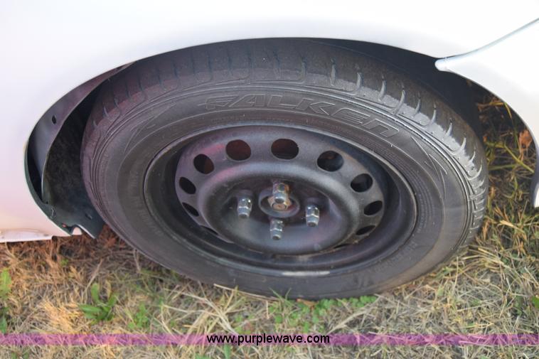 image for item K4932 1998 Honda Civic DX