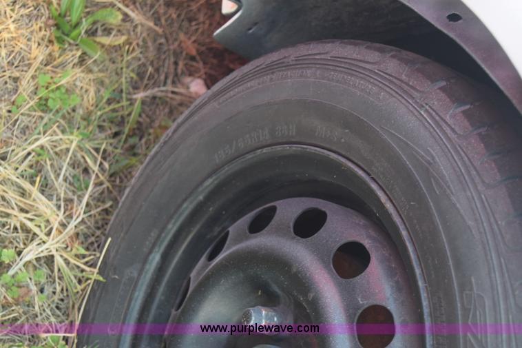 image for item K4932 1998 Honda Civic DX