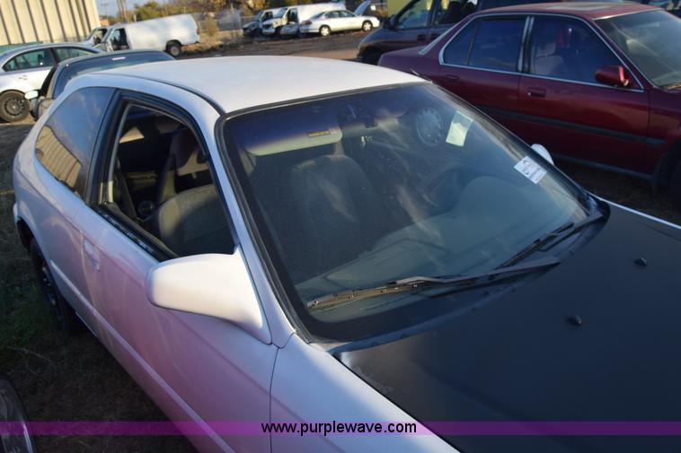 image for item K4932 1998 Honda Civic DX