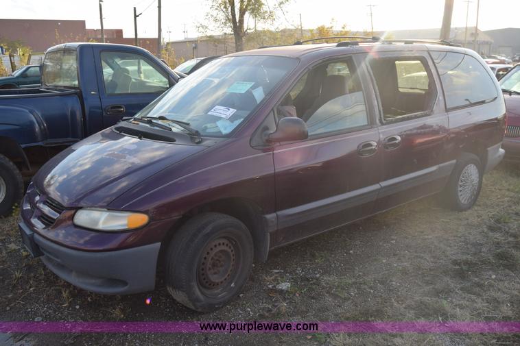 image for item K4933 2000 Dodge Grand Caravan van