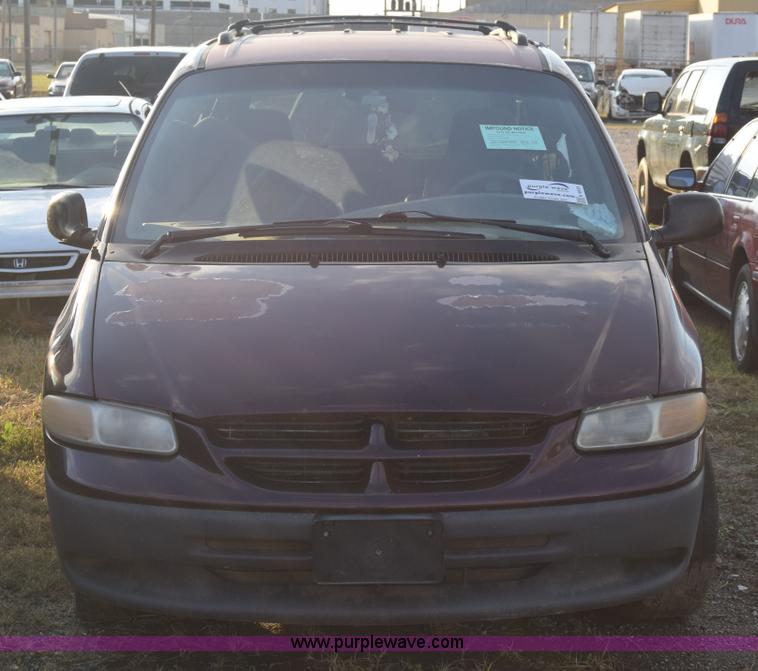 image for item K4933 2000 Dodge Grand Caravan van