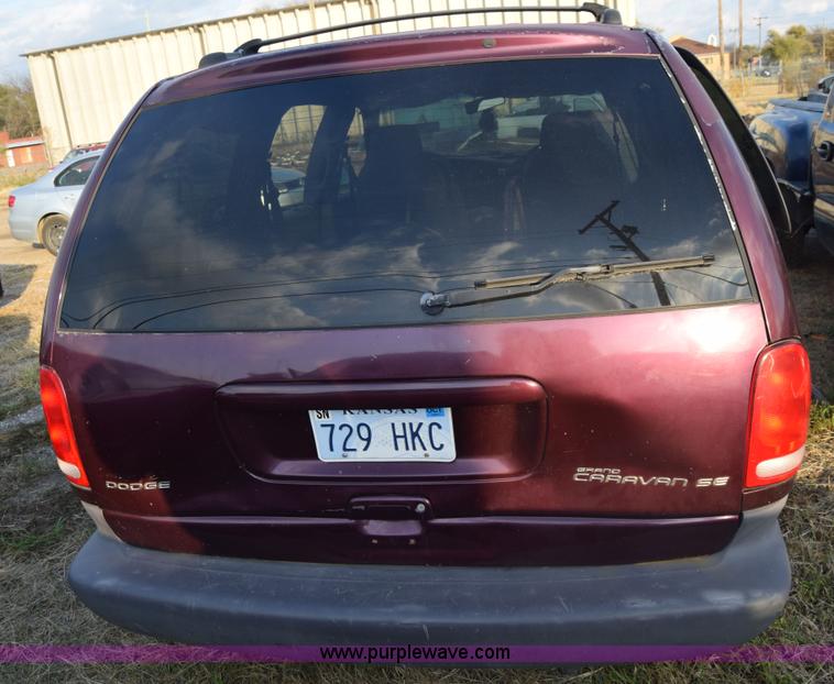 image for item K4933 2000 Dodge Grand Caravan van