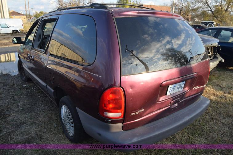 image for item K4933 2000 Dodge Grand Caravan van