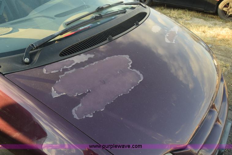 image for item K4933 2000 Dodge Grand Caravan van