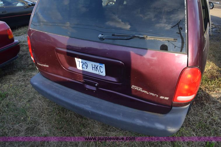 image for item K4933 2000 Dodge Grand Caravan van