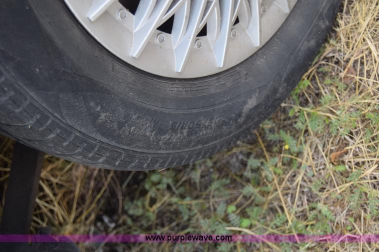 image for item K4933 2000 Dodge Grand Caravan van