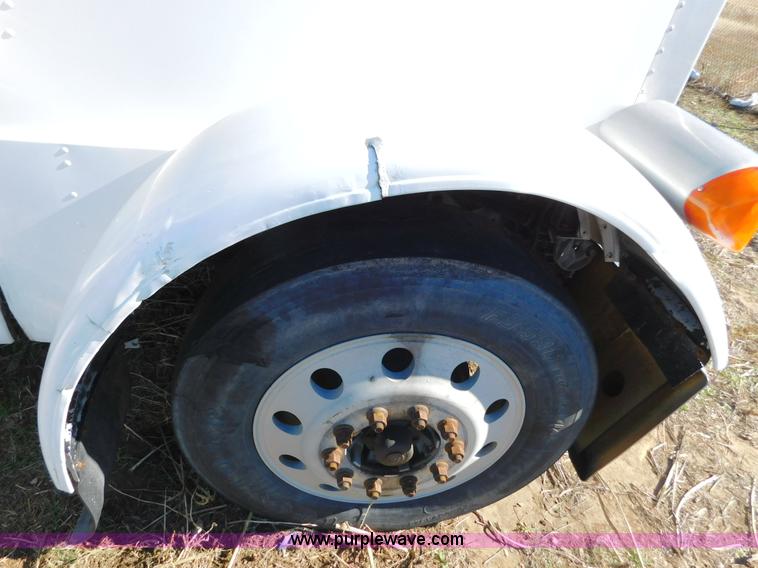 image for item AW9375 2001 Peterbilt 379 semi truck