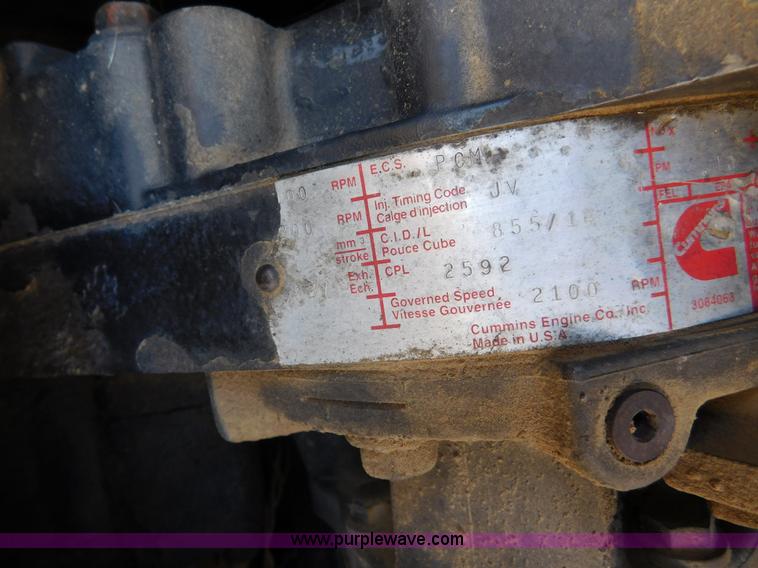 image for item AW9375 2001 Peterbilt 379 semi truck