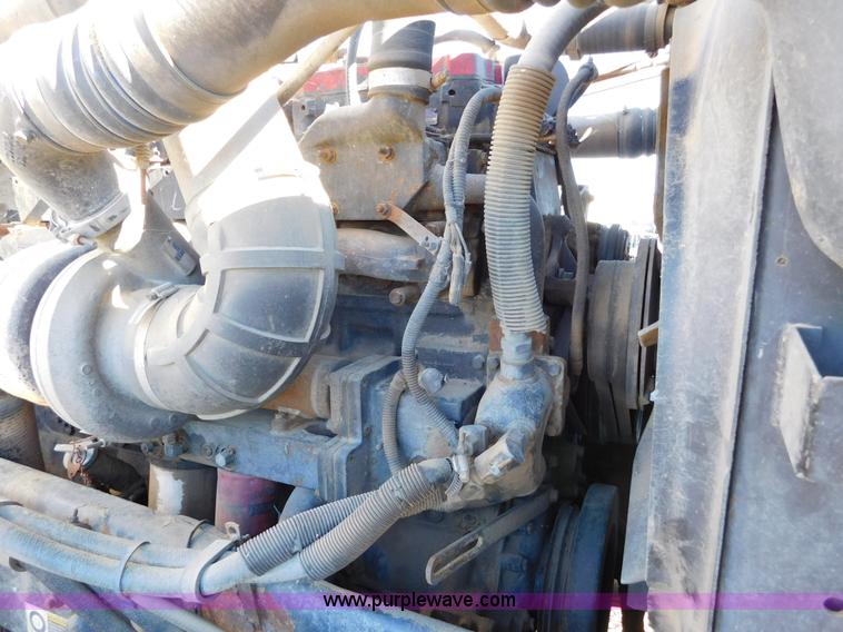 image for item AW9375 2001 Peterbilt 379 semi truck