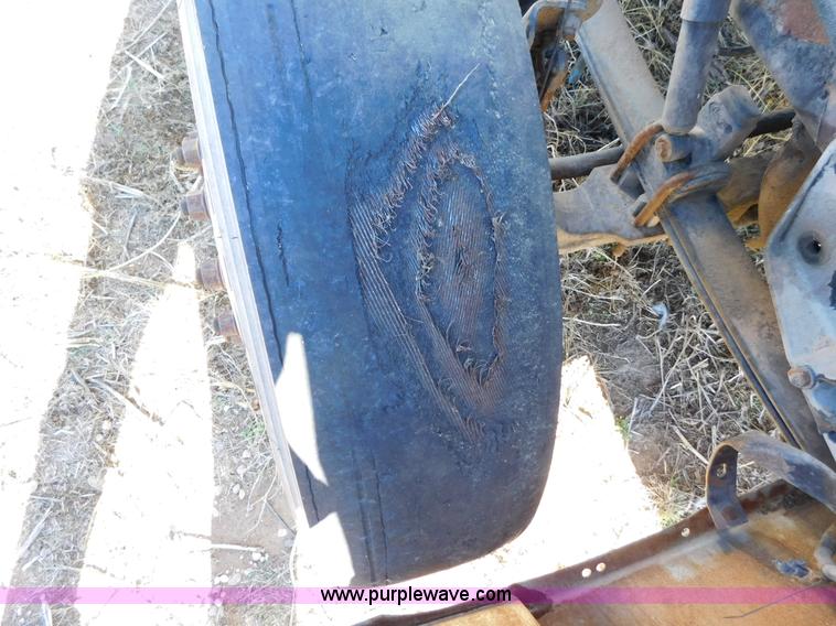 image for item AW9375 2001 Peterbilt 379 semi truck