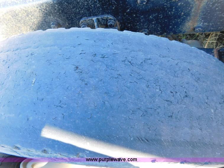 image for item AW9375 2001 Peterbilt 379 semi truck