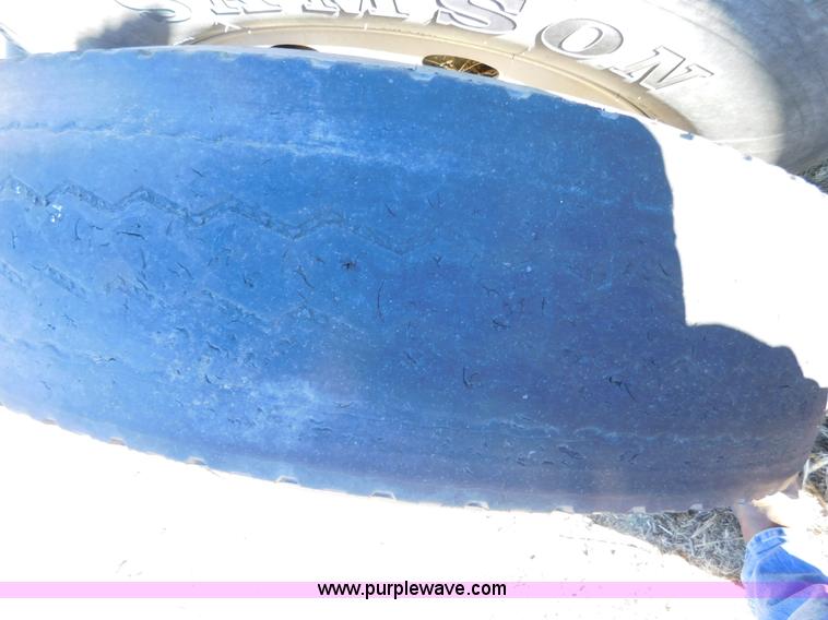 image for item AW9375 2001 Peterbilt 379 semi truck