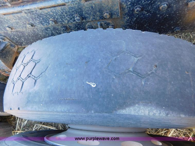 image for item AW9375 2001 Peterbilt 379 semi truck