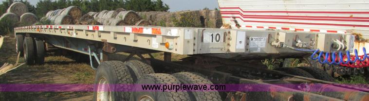 image for item H1220 1994 Wilson flatbed trailer