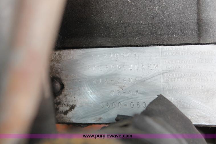 image for item H8018 1995 Kenworth T600 semi truck