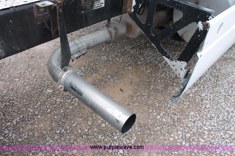 image for item H8018 1995 Kenworth T600 semi truck