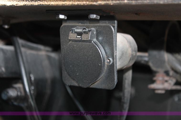 image for item H8031 1995 Peterbilt 379 semi truck