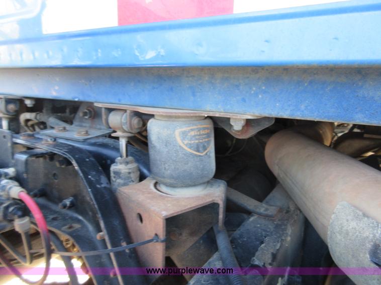 image for item I1851 2002 Sterling L9500 semi truck