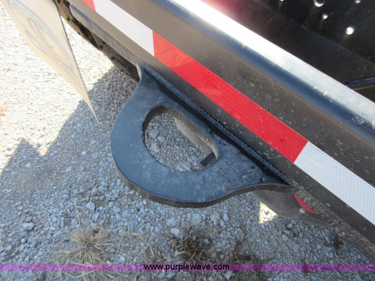 image for item I1851 2002 Sterling L9500 semi truck