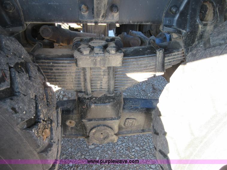 image for item I1851 2002 Sterling L9500 semi truck