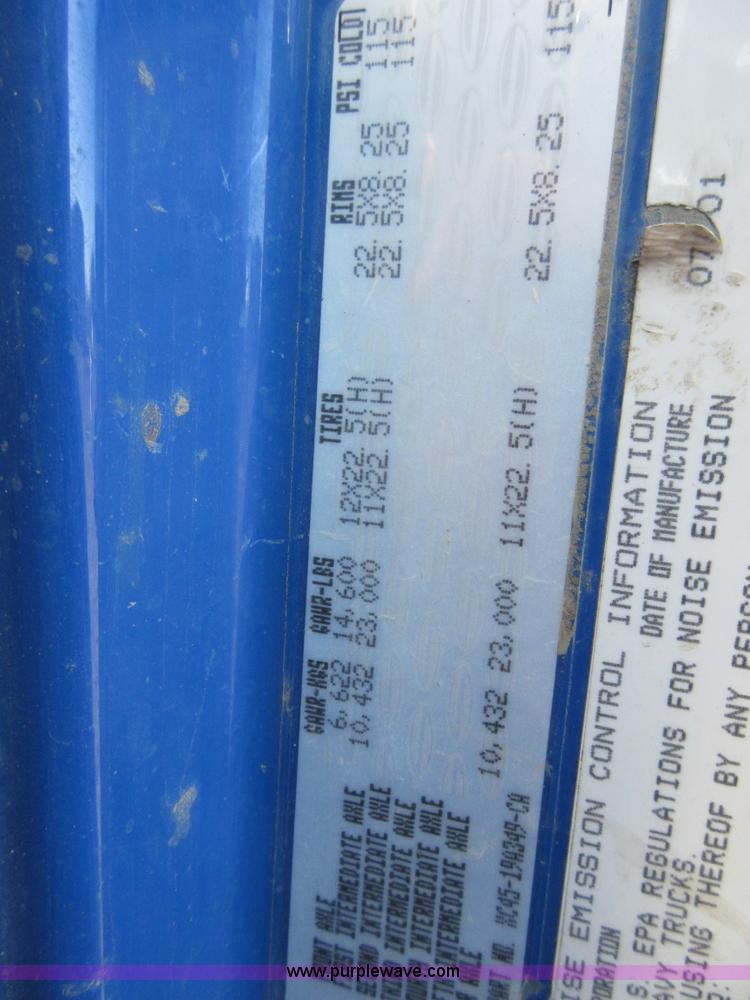 image for item I1851 2002 Sterling L9500 semi truck