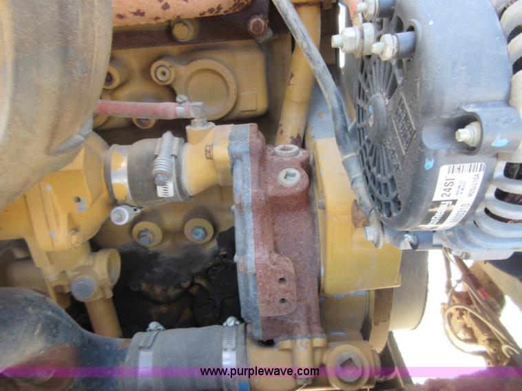 image for item I1851 2002 Sterling L9500 semi truck