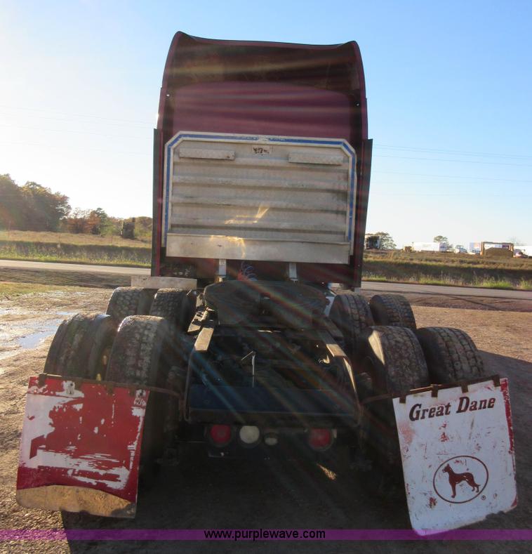 image for item I1856 2004 Kenworth W900 semi truck