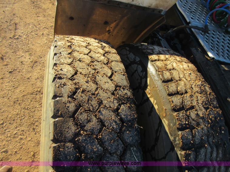 image for item I1856 2004 Kenworth W900 semi truck