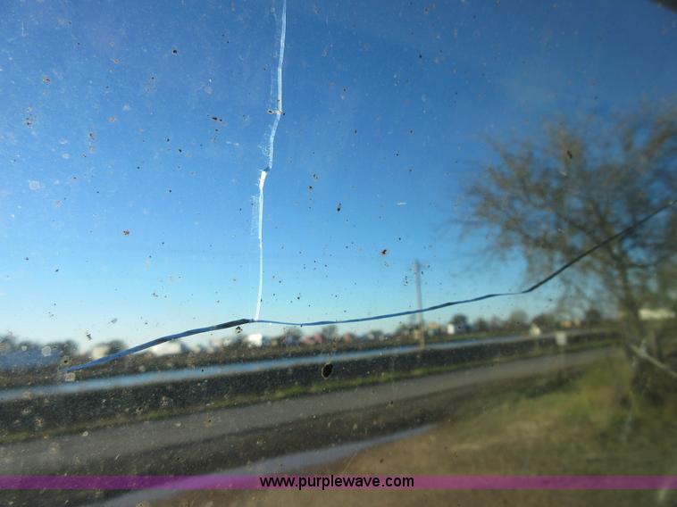 image for item I1856 2004 Kenworth W900 semi truck