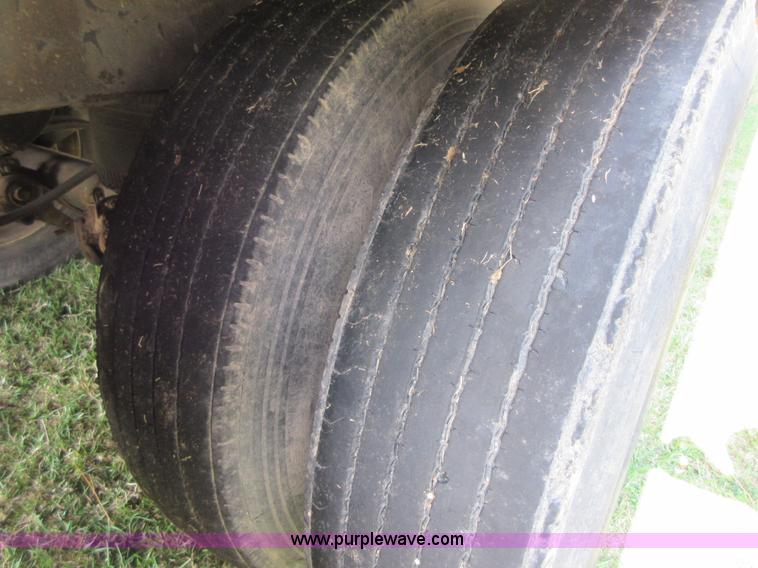 image for item I1870 1997 Dorsey AIDT-LS dry van trailer