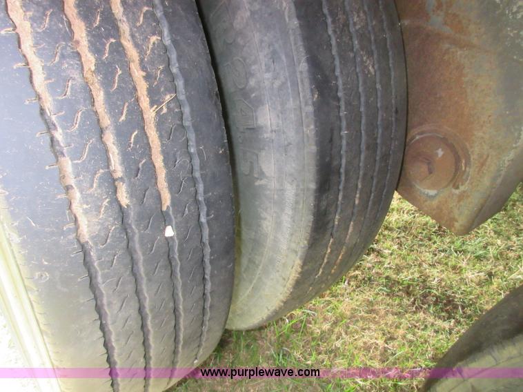 image for item I1871 1997 Dorsey AIDT-LS dry van trailer