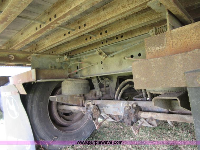 image for item I1871 1997 Dorsey AIDT-LS dry van trailer