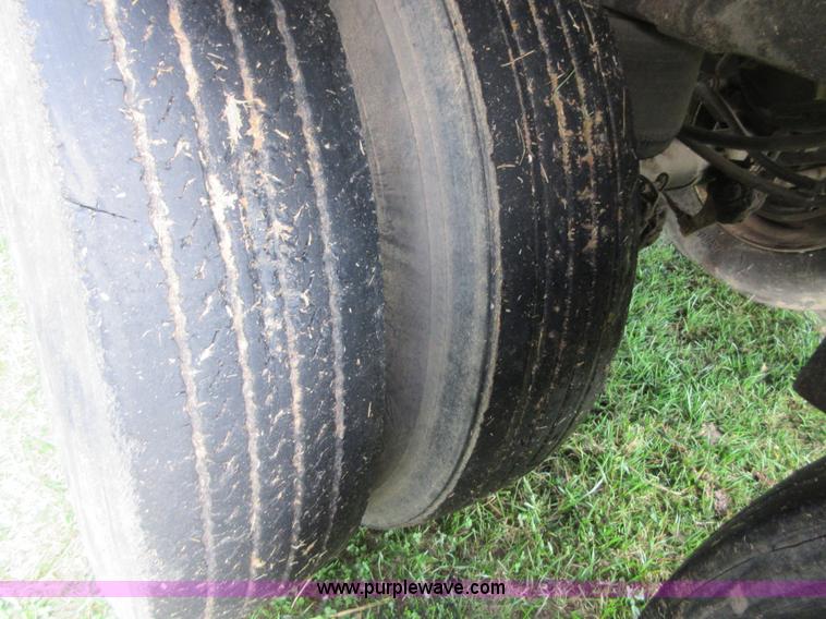 image for item I1872 1997 Dorsey AIDT-LS dry van trailer