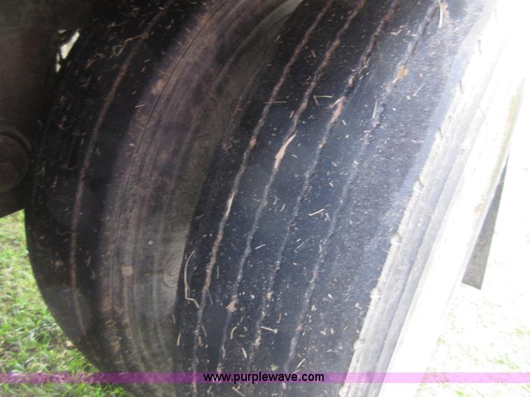 image for item I1872 1997 Dorsey AIDT-LS dry van trailer