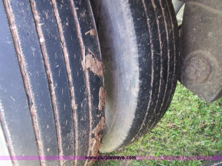 image for item I1872 1997 Dorsey AIDT-LS dry van trailer