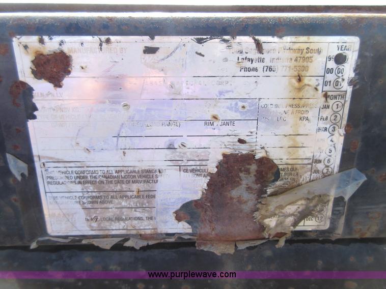 image for item I1874 1998 Wabash flatbed trailer